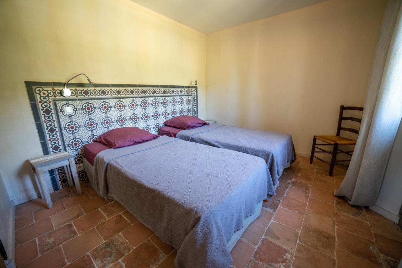 Domaine Les Perpetus Villa La Tour-d'Aigues Ngoại thất bức ảnh