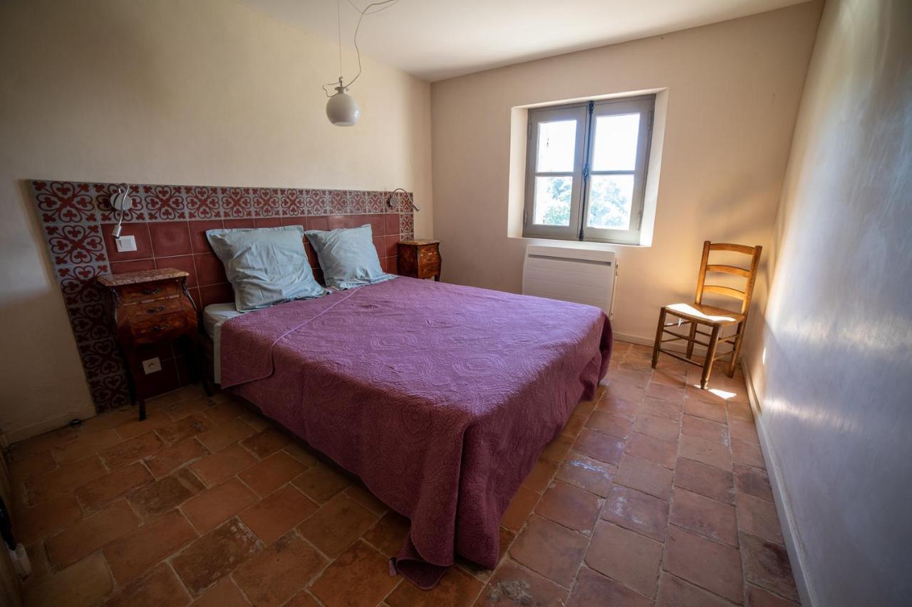 Domaine Les Perpetus Villa La Tour-d'Aigues Ngoại thất bức ảnh